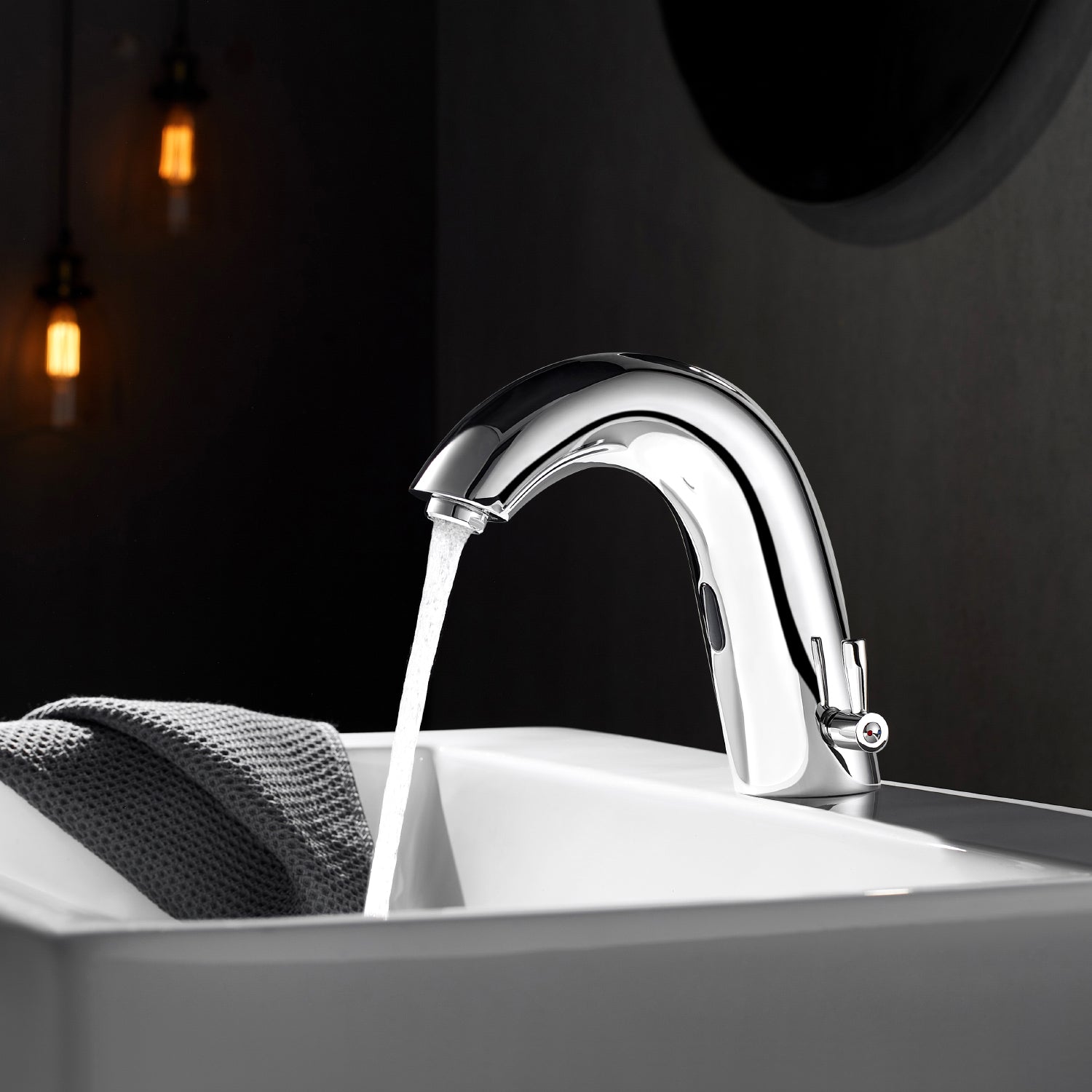 Vinnova Design Jumilla Automatic Sensor Touchless Single Hole Bathroom Faucet - New Star Living