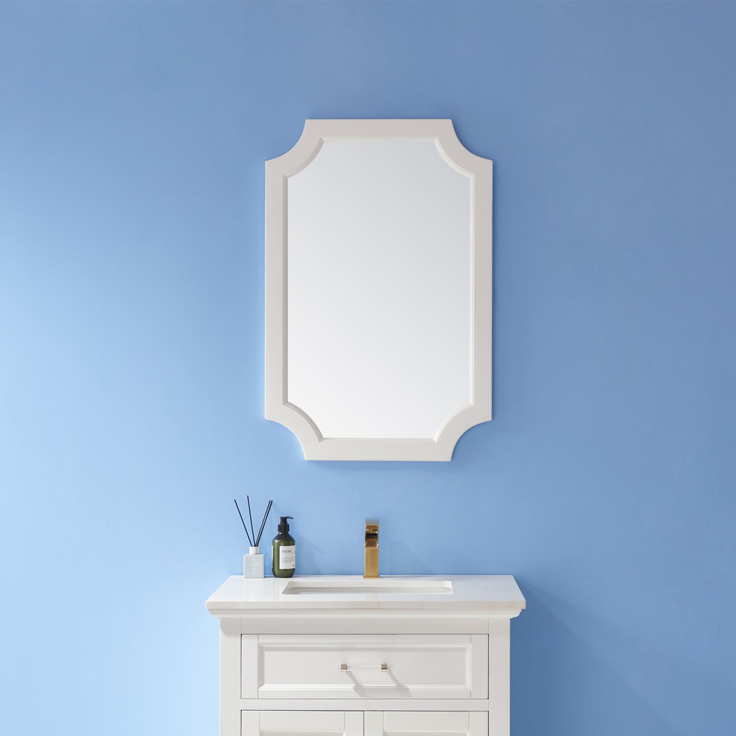 Vinnova Grossetto 24" Irregular Farmhouse Bathroom / Vanity framed Wall Mounted Mirror